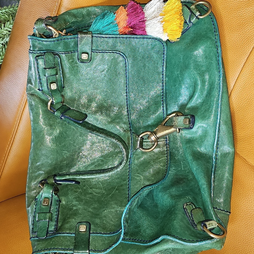 Final Reduction! Luana Green Leather Handbag Satchel Crossbody Strap